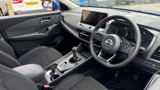 Nissan Qashqai 1.3 DiG-T MH Acenta Premium 5dr Petrol Hatchback